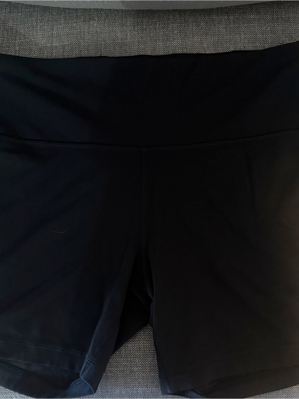 Women’s Black with white stripe 6’ align shorts